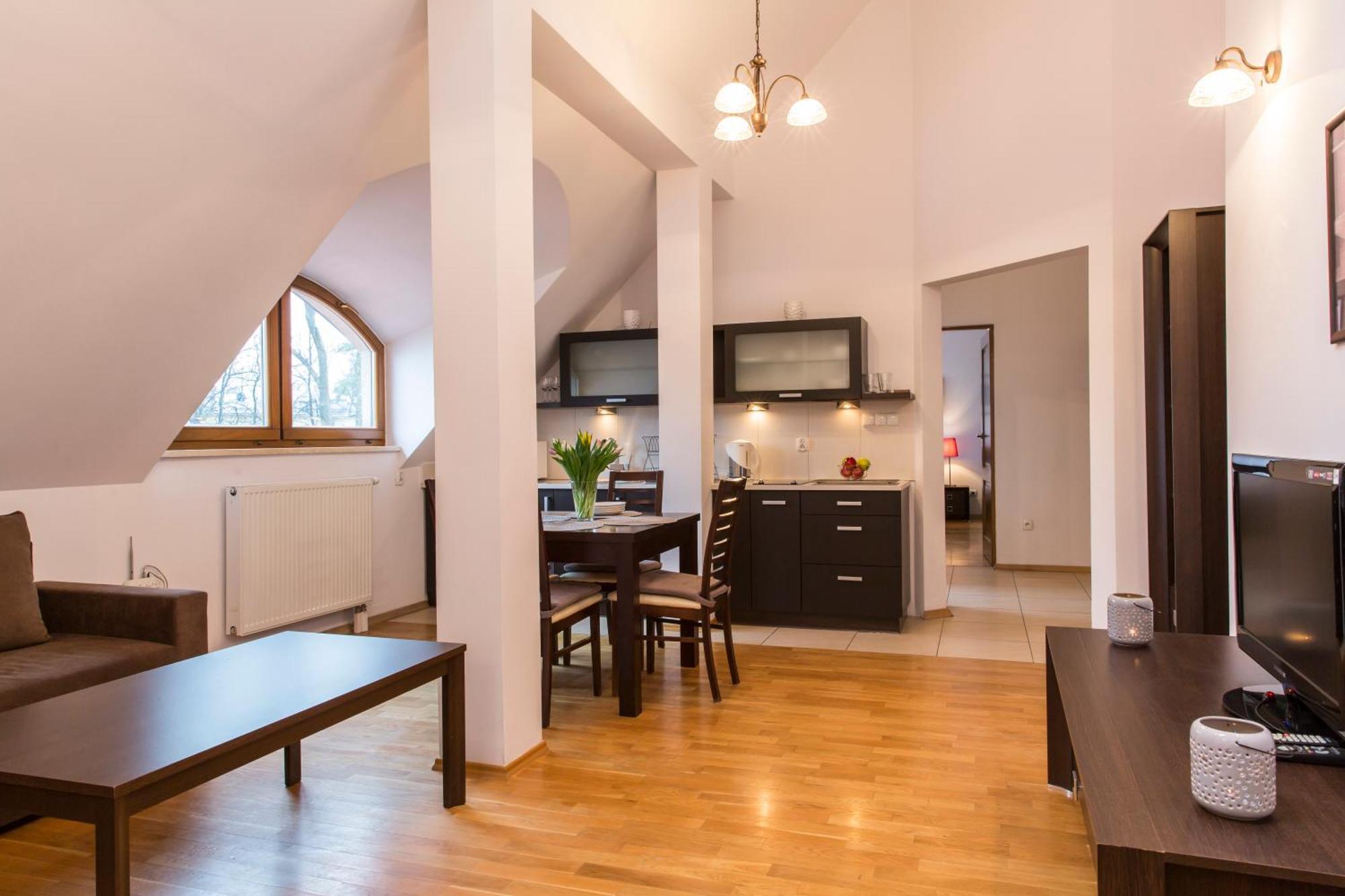 Udanypobyt Z Basenem Apartment