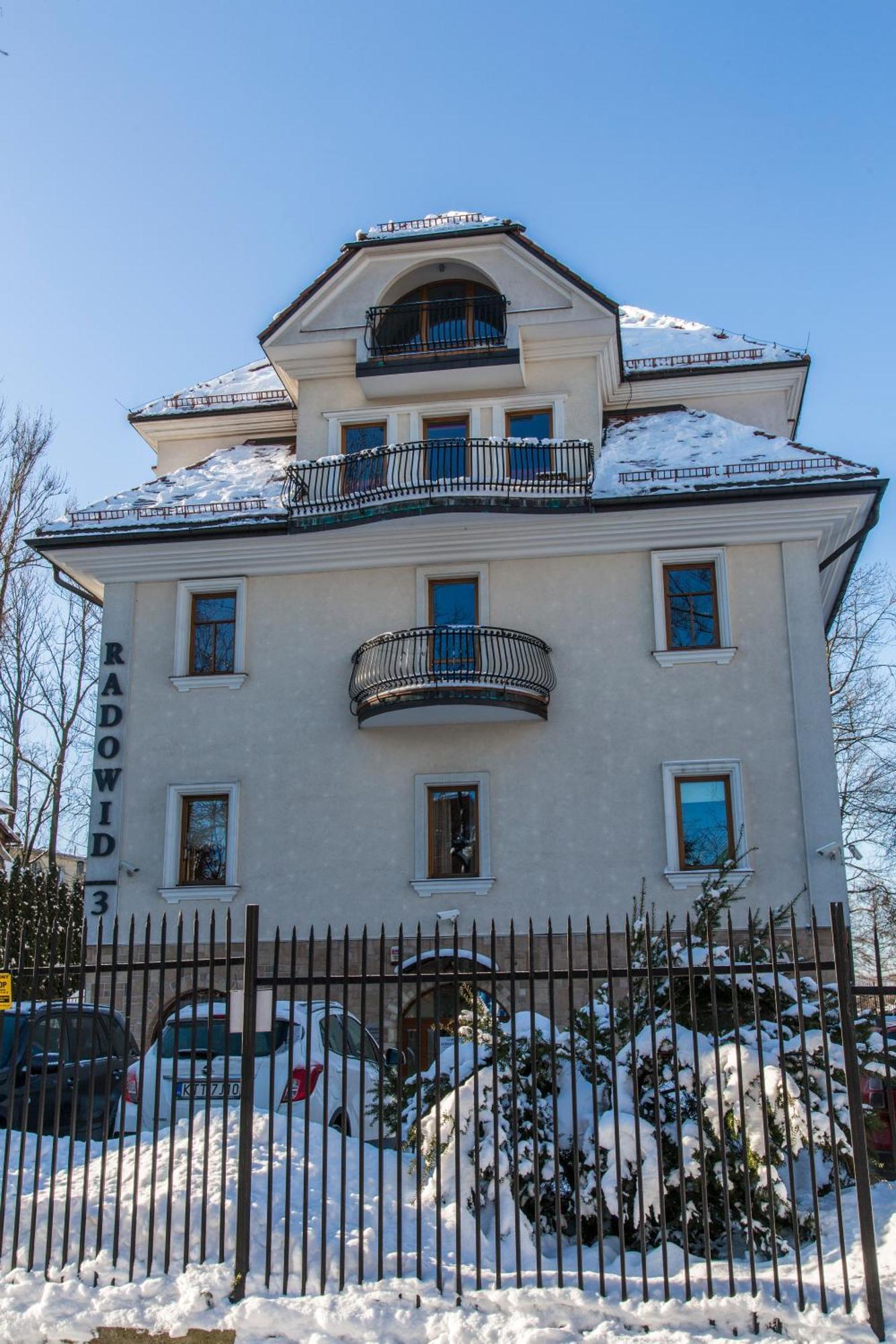 Udanypobyt Z Basenem Apartment